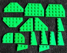 LEGO Green Wedge Plates Corner