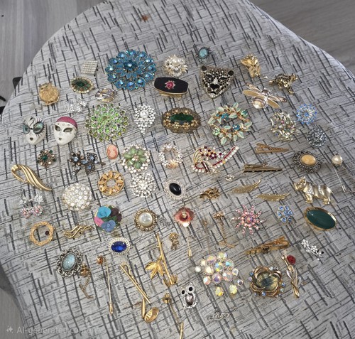 95kg costume jewellery - 1.95kg,