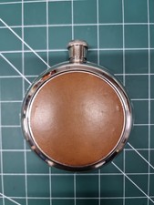 Hip flask leather - hip, round