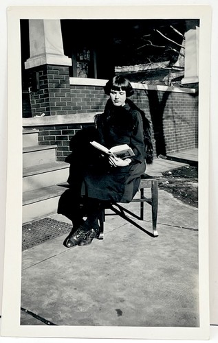 1920s sweet woman - 1920s,