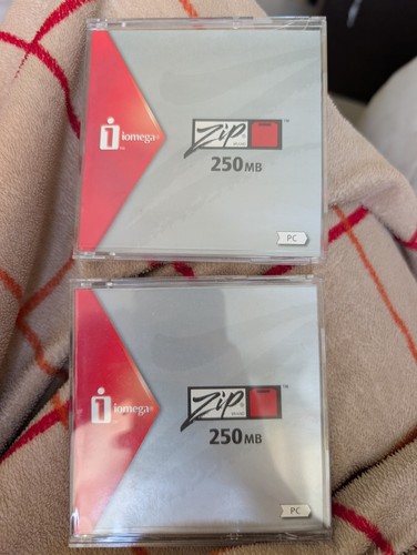 Disks iomega zip - -,
