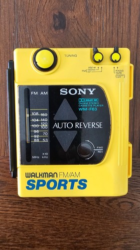 Sony sports yellow walkman - sports,