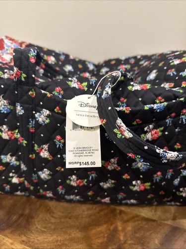 Nwt vera bradley large duffel - vera,