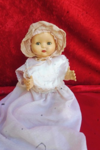 Beautiful very old doll - old,