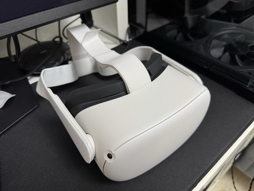 Oculus meta quest headset - quest, vr
