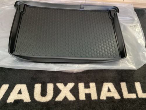 New genuine vauxhall corsa - vauxhall, d