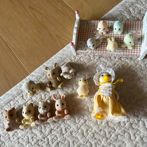 Vintage sylvanian families - sylvanian,