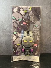 CoarseToys Paw Green Eyes