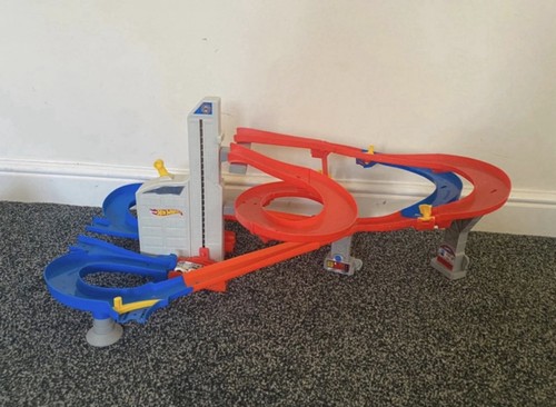 Hot wheels auto lift - wheels, auto-lift