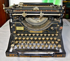 Vintage Underwood Typewriter