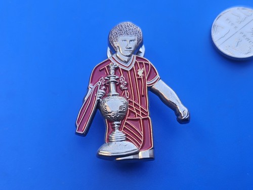 Liverpool pin badge - liverpool, fc