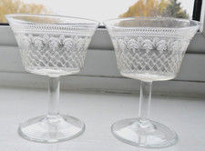 Two vintage Pall Mall Lady Hamilton etched champagne glasses 9.5cms tall
