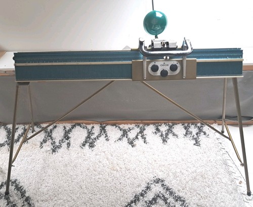 Orion model vintahe knitting - orion,