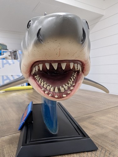 Jaws bruce the shark - jaws,