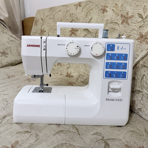 Janome 4400 electric - 4400, household