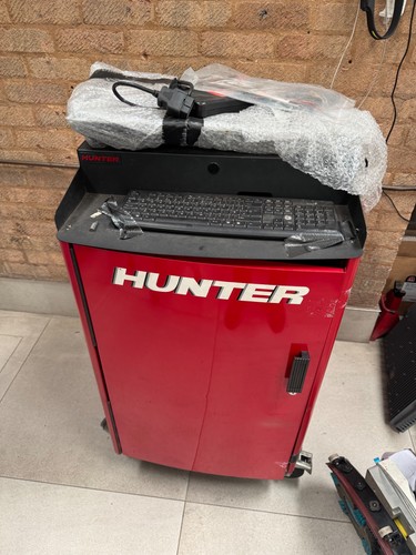 Hunter wheel alignment machine - wheel,