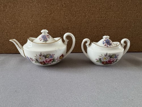 Vintage royal crown derby - royal,