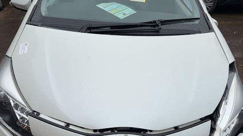 Toyota yaris hybrid - yaris, t4