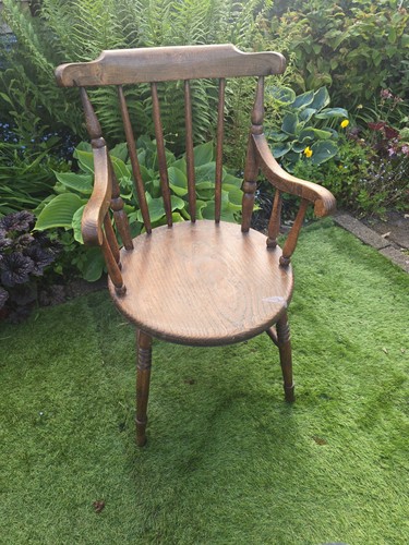 Farmhouse armed carver chair - armed,