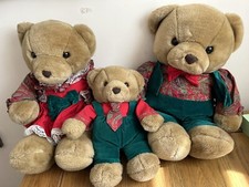 ALDERS OF  LONDON TEDDY BEAR FAMILY Mum, Dad & Baby Bear  - COLLECTIBLE.
