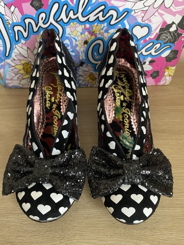 Irregular choice stage left - left, eu