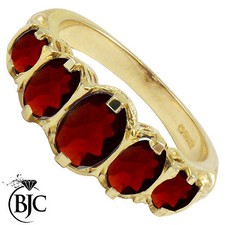 9ct Yellow Gold Victorian / Gypsy Style Graduating Natural Garnet 5 Stone Ring