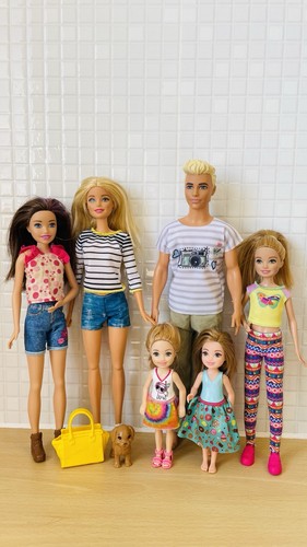 Barbie family bundle - barbie,