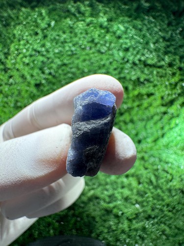 Lovely tanzanite crystal with - tanzanite,