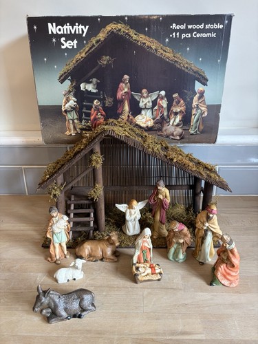 Vintage nativity set wooden - nativity,