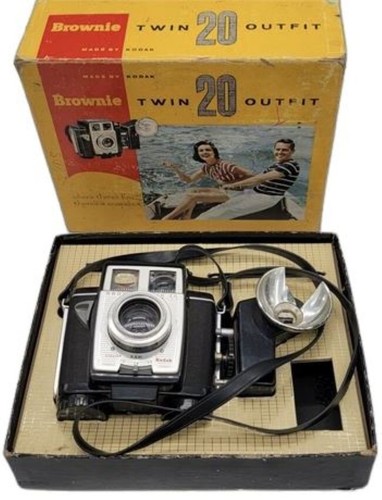 Brownie kodak twin - brownie, by