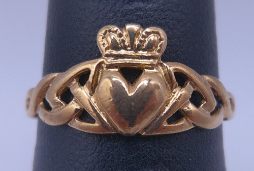 Yellow gold size 6 - size, 6.5