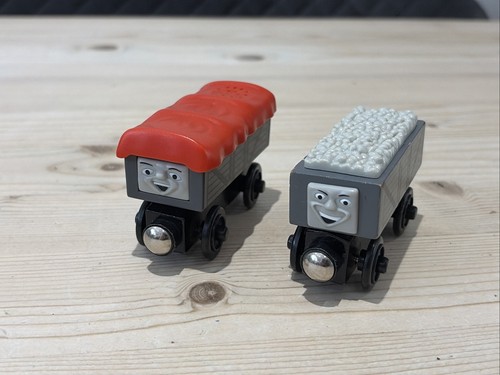 Thomas wooden railway giggling - thomas,