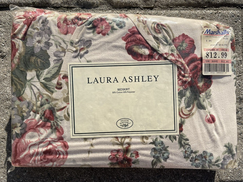 Nwt laura ashley full - full, bedskirt