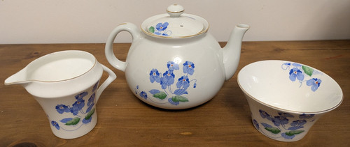 Colclough tea pot - colclough,