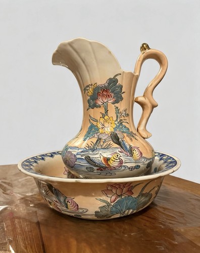 Vintage ceramic pitcher wash - &,