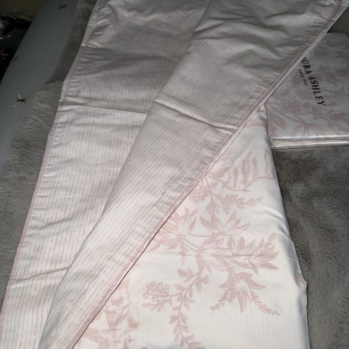 Laura ashley king white - ashley,