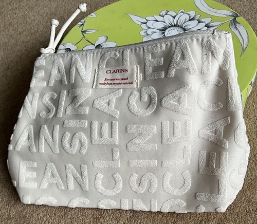 Clarins cream makeup bag wash - cream,