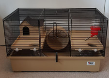 Hamster/Gerbil Cage with Accessories. Size (cm):  28 H  x 31.5 W x  48.5 L 