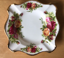Royal Albert, Old Country Roses- Ash Tray  ( 12cm x12cm  ) - VGC