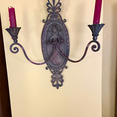 Wall mounted double - arm, metal