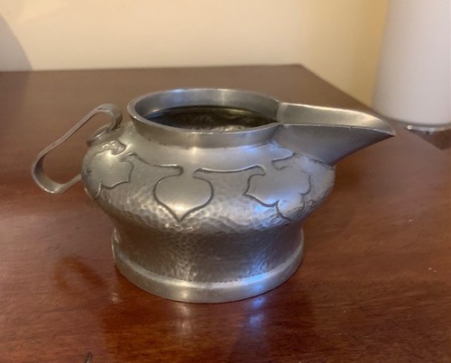 Art deco roundhead - roundhead, pewter