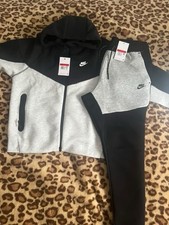 Nike Sportswear Tech Fleece