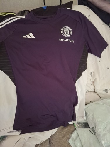 Manchester united tshirt - manchester,