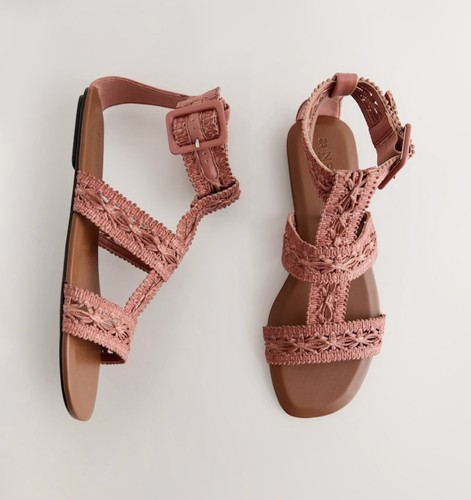 Bnwt forever comfort coral - bnwt,