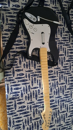 Fender rockband wireless - rockband, back