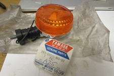 NOS YAMAHA YB100 LB50 INDICATOR FLASHER WINKER 2N3-83310-N0-93 RD