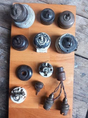 Various bakerlite switches - various,