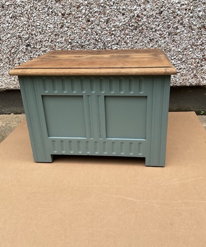 Small upcycled oak top storage - oak,