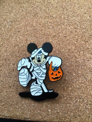 Halloween mickey mouse mummy - mouse,