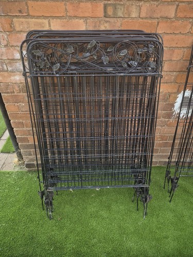 Black metal freestanding - black,